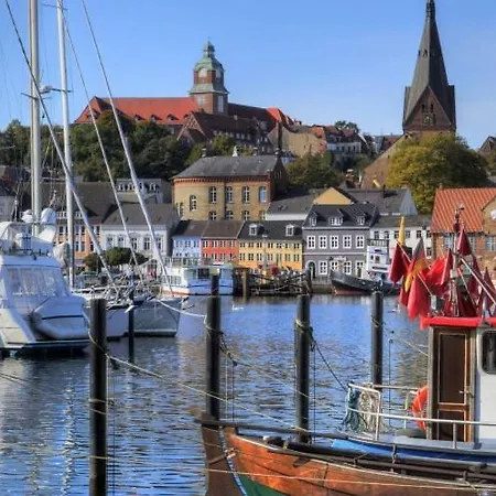 Apartament Zentrum Flensburg=ganze Wohnung!=free Parkplatz